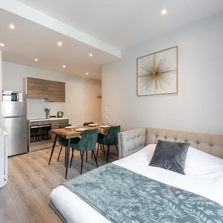 Le Pompadour - Magnifique T2 Place Bellecour 4Eme Etage Sans Ascenseur - 4Th Floor No Elevator Lyon Exterior photo